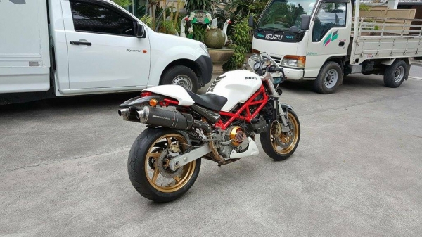 Ducati monster S 4 2004 ไม่ล้มไม่ชน รถศูนย์ดี สรรพาสามิตแท้ครบๆ Ducati monster S 4 2004 ไม่ล้มไม่ชน รถศูนย์ดี สรรพาสามิตแท้ครบๆ