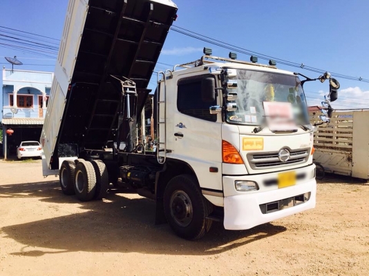 ขายรถสิบล้อดัมพ์ Hino mega เครื่อง 320 แรง ปี 46 กระบะดัมพ์สามมิตร ยางดี มีระบบลากพ่วง ทะเบียนพร้อม ขายรถสิบล้อดัมพ์ Hino mega เครื่อง 320 แรง ปี 46 กระบะดัมพ์สามมิตร ยางดี มีระบบลากพ่วง ทะเบียนพร้อม
