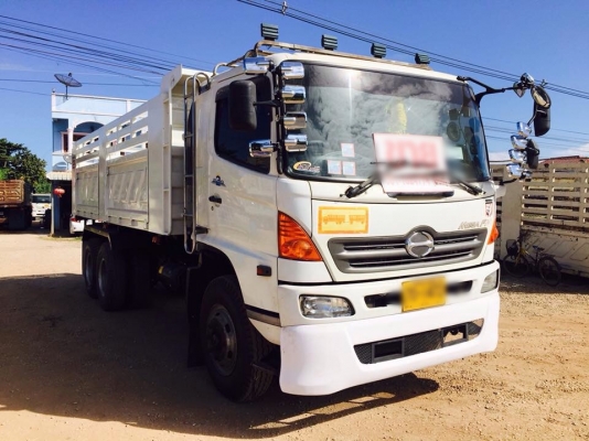 ขายรถสิบล้อดัมพ์ Hino mega เครื่อง 320 แรง ปี 46 กระบะดัมพ์สามมิตร ยางดี มีระบบลากพ่วง ทะเบียนพร้อม ขายรถสิบล้อดัมพ์ Hino mega เครื่อง 320 แรง ปี 46 กระบะดัมพ์สามมิตร ยางดี มีระบบลากพ่วง ทะเบียนพร้อม