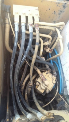 ขายรถแบคโฮ KOMATSU PC60-5 บูมยาวพิเศษ ราคา 320000