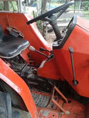 คูโบต้าL2402พร้อมผาน5สภาพพร้อมใช้งานเลยคับ