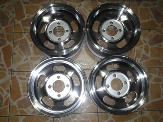 ถั่ว 13x6 / 4x114  off+35 (วัดเอง) ทำสีหน้าเงาแล้ว ขอบหนา ๆ