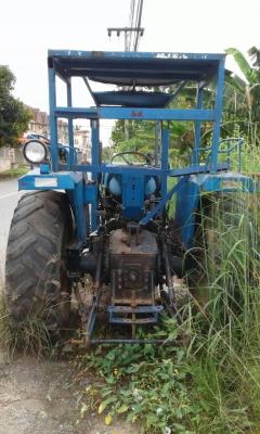 ขายรถไถจีน ขนาดเท่ากับ M5000  ใบมีดอย่างเดียว 2 เพลา ราคา 150000