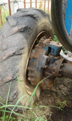 ขายรถไถจีน ขนาดเท่ากับ M5000  ใบมีดอย่างเดียว 2 เพลา ราคา 150000