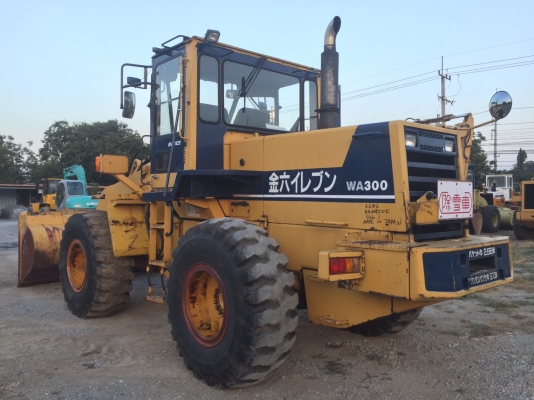 มาถึงไทยแล้วครับ KOMATSU WA300-1 ซีเรียล 30,000สวยๆนำเข้าจากญี่ปุ่นแท้ โทร.090-986-2521 อ๊อบ