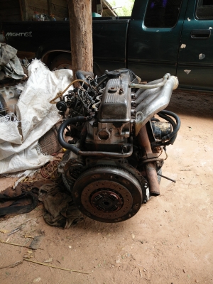 เครื่องมิตซูบิชิ l200 สวยๆอุปกรณ์ครบ