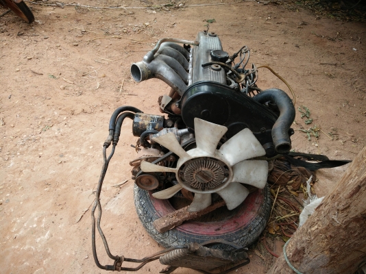 เครื่องมิตซูบิชิ l200 สวยๆอุปกรณ์ครบ