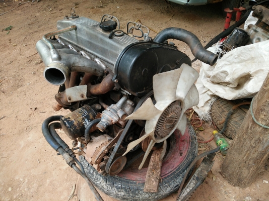 เครื่องมิตซูบิชิ l200 สวยๆอุปกรณ์ครบ