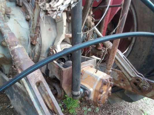 ขายรถไถเมสชื่ สถาพดีใช้งานได้ ราคา 100,000บ. สนใจติดต่อ 0835601591 หรือ 0903494058