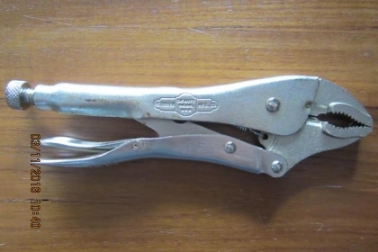 ขายคีมล็อกVISE-GRIP 10WR Made in USA.งานเก่าเก็บยี่สิบกว่าปี ขายคีมล็อกVISE-GRIP 10WR Made in USA.งานเก่าเก็บยี่สิบกว่าปี