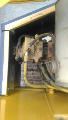 ขายค่ะ..KOMATSU  PC60-5  สภาพสวย  เครื่องปั๊มดี...ระบบคลอง..เอกสารอินวอยครบ..ลองระบบกันได้ทุกวัน..โทร..089-3818694  ดวงนภา