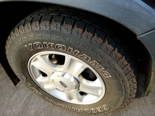 Ford Escape 3.0auto ปี47 เล่มพร้อมโอน