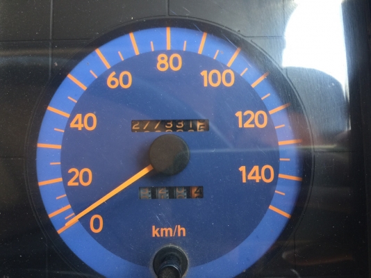 6 ล้อ HINO FD3H 180 แรง เครื่อง HO7C กระบะคาร์โก้ หัวเก๋ง-ภายใน กระบะ สภาพสวย ๆ พร้อมใช้ เอกสารพร้อมโอน