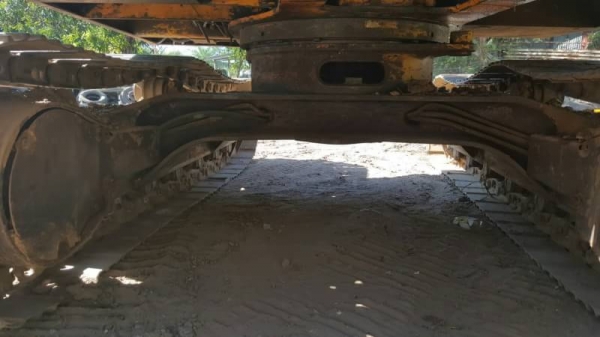 ขาย 450,000 KOBELCO  sk 905 มือครีบไม้พร้อมบุ้งกี้ เครื่องดี ปั้มแรง เอวแน่น ช่วงล่างเต็ม (รถอยู่ โคราช) 090-772-3710 090-772-3708