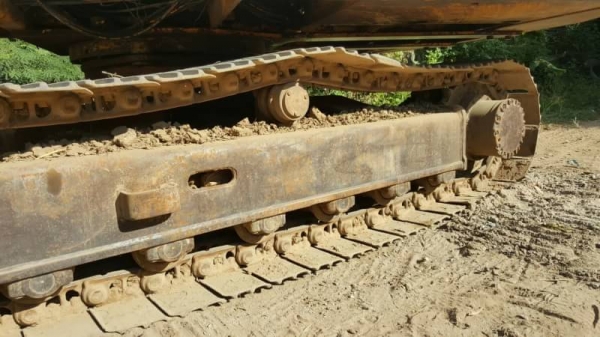 ขาย 450,000 KOBELCO  sk 905 มือครีบไม้พร้อมบุ้งกี้ เครื่องดี ปั้มแรง เอวแน่น ช่วงล่างเต็ม (รถอยู่ โคราช) 090-772-3710 090-772-3708