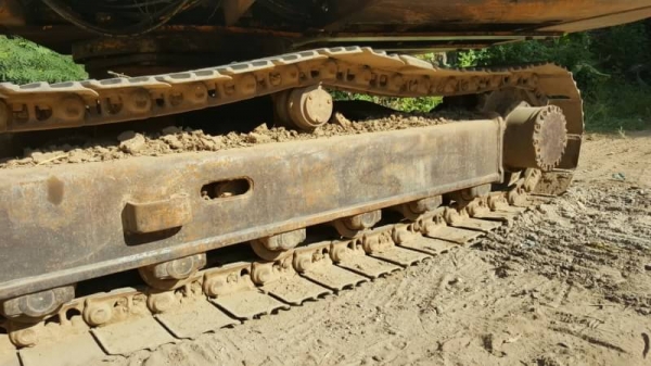 ขาย 450,000 KOBELCO  sk 905 มือครีบไม้พร้อมบุ้งกี้ เครื่องดี ปั้มแรง เอวแน่น ช่วงล่างเต็ม (รถอยู่ โคราช) 090-772-3710 090-772-3708