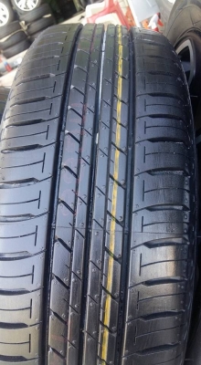 ขายล้อแม็กป้ายแดง toyota yaris trd 15" ยางปี16 สนใจติดต่อ ตาเล็ก ล้อและยางครับ 081-3747940