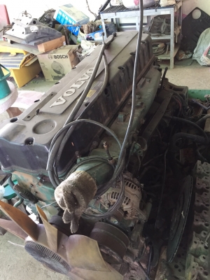 ขายเครื่อง Volvo FM12 D12 380แรง ขายเป็นอะไหล่ อุปกรณ์ครบ สามารถประกอบได้  ร