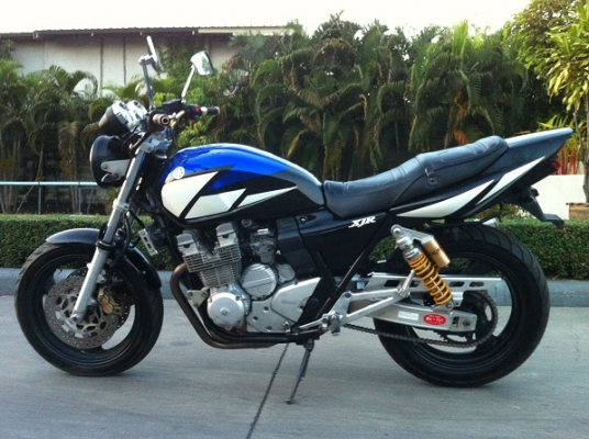 xjr 400 y 2000 ท่อ titanium yoshimura full สภาพสวย แน่นๆ บิดติอมือ