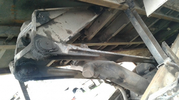 ขายHINO FM3M  240แรง  สโลวยก คัสชีช่วงล่าง เครื่องดี อยู่ประจวบ 720,000บ. สนใจ 0835601591 หรือ 0903494058