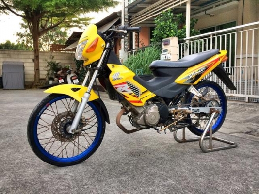 ขายโซนิค Sonic ตัวเก่า หล่อๆ ถูกๆ เรยคัฟผม