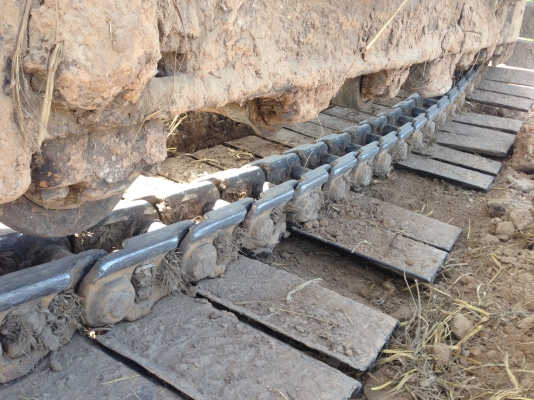 ขายด่วน KOBELCO SK200-5 SUPER  รถสภาพพร้อมใช้งาน เครื่องปั้มดีเยี่ยม ไฟฟ้าครบ แอร์เย็น โซ่ช่วงล่างเต็มทั้งสองข้าง เอวแน่น รถทำงานสมบูรณ์ เอกสารใบแจ้งจำหน่าย