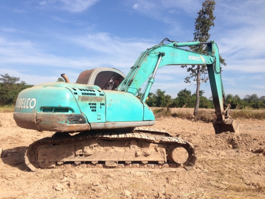 ขายด่วน KOBELCO SK200-5 SUPER  รถสภาพพร้อมใช้งาน เครื่องปั้มดีเยี่ยม ไฟฟ้าครบ แอร์เย็น โซ่ช่วงล่างเต็มทั้งสองข้าง เอวแน่น รถทำงานสมบูรณ์ เอกสารใบแจ้งจำหน่าย