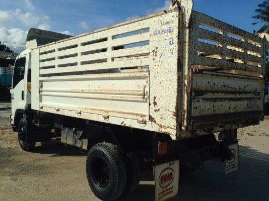 ขายรถบรรทุกหกล้อดั้ม 210 FRR ปี 56