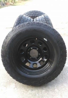 ขายล้อลาย Rock ขอบ 17 พร้อมยาง AT สวยๆ