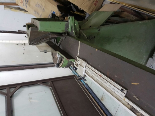 ขายตัวตัดกรอบรูปมอสโซ่ลดเหลือ40,000ครับ