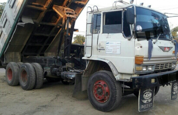 ขายแล้ว ครับๆ สิบล้อ ฮีโน่ FM187LA HO7C185โบว์อิน,เกียร์อีตั้น 2เพา ดั้ม สภาพดีสวยเดิมๆพร้อมใช้  ทะเบียนพร้อมโอน ขาย 585,000บ น่าใช้