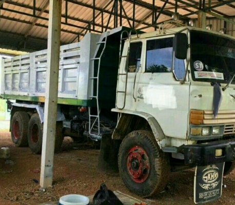 ขายแล้ว ครับๆ สิบล้อ ฮีโน่ FM187LA HO7C185โบว์อิน,เกียร์อีตั้น 2เพา ดั้ม สภาพดีสวยเดิมๆพร้อมใช้  ทะเบียนพร้อมโอน ขาย 585,000บ น่าใช้