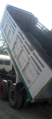 ขายแล้ว ครับๆ สิบล้อ ฮีโน่ FM187LA HO7C185โบว์อิน,เกียร์อีตั้น 2เพา ดั้ม สภาพดีสวยเดิมๆพร้อมใช้  ทะเบียนพร้อมโอน ขาย 585,000บ น่าใช้