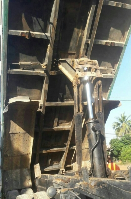 ขายแล้ว ครับๆ สิบล้อ ฮีโน่ FM187LA HO7C185โบว์อิน,เกียร์อีตั้น 2เพา ดั้ม สภาพดีสวยเดิมๆพร้อมใช้  ทะเบียนพร้อมโอน ขาย 585,000บ น่าใช้