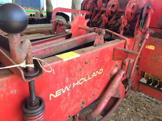 เครื่องอัดฟาง NEW HOLLAND รุ่น 276 (เก่านอกยังไม่ได้ใช้งานเมืองไทย) เครื่องอัดฟาง NEW HOLLAND รุ่น 276 (เก่านอกยังไม่ได้ใช้งานเมืองไทย)