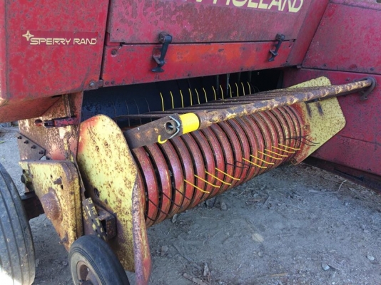 เครื่องอัดฟาง NEW HOLLAND รุ่น 276 (เก่านอกยังไม่ได้ใช้งานเมืองไทย) เครื่องอัดฟาง NEW HOLLAND รุ่น 276 (เก่านอกยังไม่ได้ใช้งานเมืองไทย)