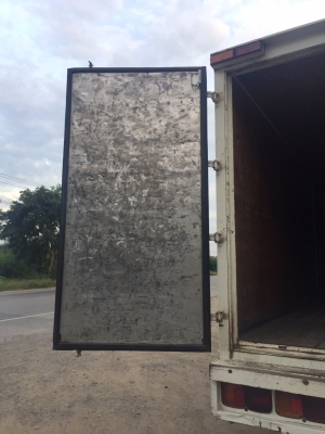 ขาย6ล้อHino Mega500แท้ยูโร3เครื่อง145แรง ตู้แห้ง3บานยาว5.70เมตร ขาย6ล้อHino Mega500แท้ยูโร3เครื่อง145แรง ตู้แห้ง3บานยาว5.70เมตร