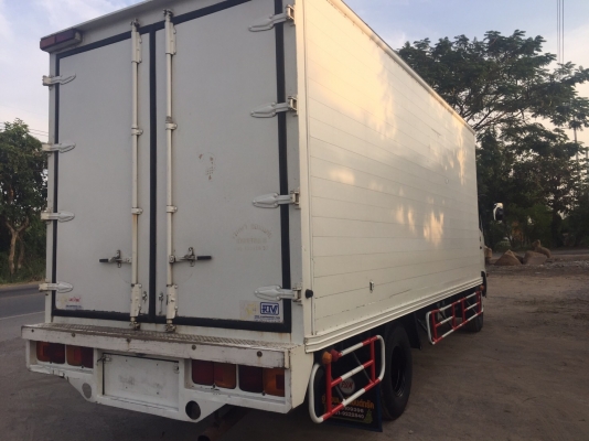 ขาย6ล้อHino Mega500แท้ยูโร3เครื่อง145แรง ตู้แห้ง3บานยาว5.70เมตร ขาย6ล้อHino Mega500แท้ยูโร3เครื่อง145แรง ตู้แห้ง3บานยาว5.70เมตร