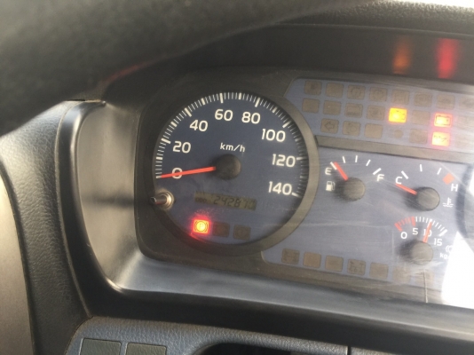 ขาย6ล้อHino Mega500แท้ยูโร3เครื่อง145แรง ตู้แห้ง3บานยาว5.70เมตร ขาย6ล้อHino Mega500แท้ยูโร3เครื่อง145แรง ตู้แห้ง3บานยาว5.70เมตร