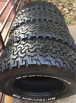 ยาง All BF Goodrich 265 70 17 กลางปี14 ดอกเต็มติดหนวดทุกเส้น ไม่มีปะ ลงพื้นปี16 ราคาไม่แพง ยาง All BF Goodrich 265 70 17 กลางปี14 ดอกเต็มติดหนวดทุกเส้น ไม่มีปะ ลงพื้นปี16 ราคาไม่แพง