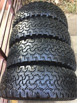 ยาง All BF Goodrich 265 70 17 กลางปี14 ดอกเต็มติดหนวดทุกเส้น ไม่มีปะ ลงพื้นปี16 ราคาไม่แพง ยาง All BF Goodrich 265 70 17 กลางปี14 ดอกเต็มติดหนวดทุกเส้น ไม่มีปะ ลงพื้นปี16 ราคาไม่แพง