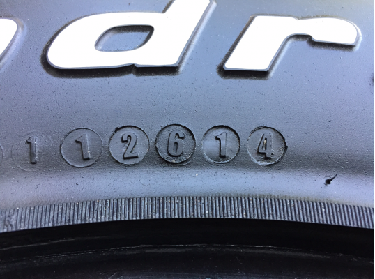 ยาง All BF Goodrich 265 70 17 กลางปี14 ดอกเต็มติดหนวดทุกเส้น ไม่มีปะ ลงพื้นปี16 ราคาไม่แพง ยาง All BF Goodrich 265 70 17 กลางปี14 ดอกเต็มติดหนวดทุกเส้น ไม่มีปะ ลงพื้นปี16 ราคาไม่แพง