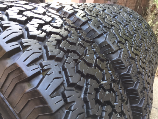 ยาง All BF Goodrich 265 70 17 กลางปี14 ดอกเต็มติดหนวดทุกเส้น ไม่มีปะ ลงพื้นปี16 ราคาไม่แพง ยาง All BF Goodrich 265 70 17 กลางปี14 ดอกเต็มติดหนวดทุกเส้น ไม่มีปะ ลงพื้นปี16 ราคาไม่แพง