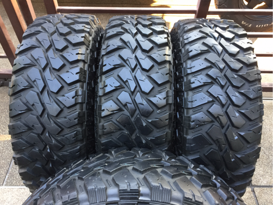 ยาง Mud Maxxis 265 75 16 ปลายปี12 ดอกเต็ม ไม่มีปะ ราคาไม่แพง