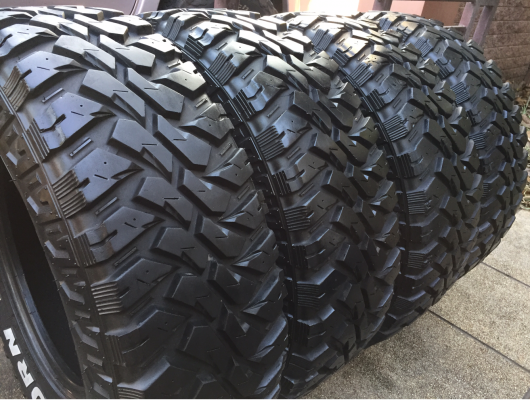 ยาง Mud Maxxis 265 75 16 ปลายปี12 ดอกเต็ม ไม่มีปะ ราคาไม่แพง