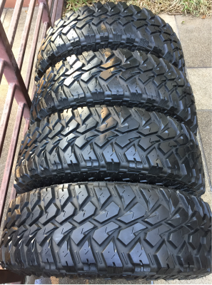 ยาง Mud Maxxis 265 75 16 ปลายปี12 ดอกเต็ม ไม่มีปะ ราคาไม่แพง