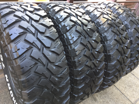 ยาง Mud Maxxis 265 75 16 ปลายปี12 ดอกเต็ม ไม่มีปะ ราคาไม่แพง