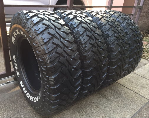 ยาง Mud Maxxis 265 75 16 ปลายปี12 ดอกเต็ม ไม่มีปะ ราคาไม่แพง
