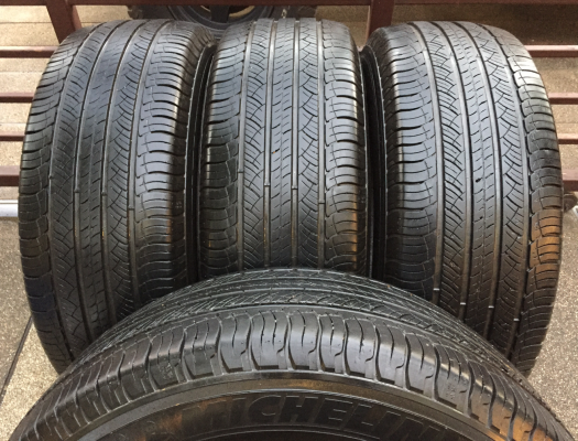 ยาง Michelin 265 70 16 ปลายปี14 ดอกเต็ม ใช้ยาว ราคาไม่แพง