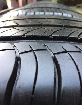 ยาง Michelin 265 70 16 ปลายปี14 ดอกเต็ม ใช้ยาว ราคาไม่แพง